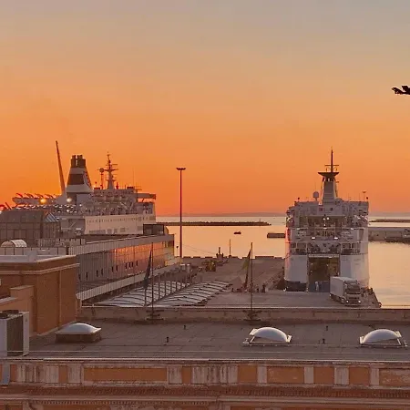 בית הארחה Flavi