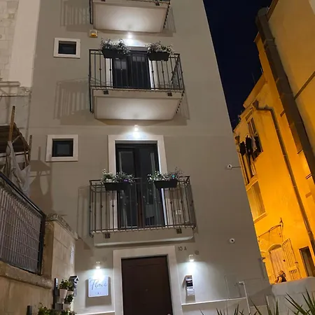 Flavi باري